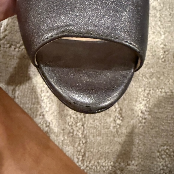 Prada Black Heels Elegant Design - Picture 6 of 11